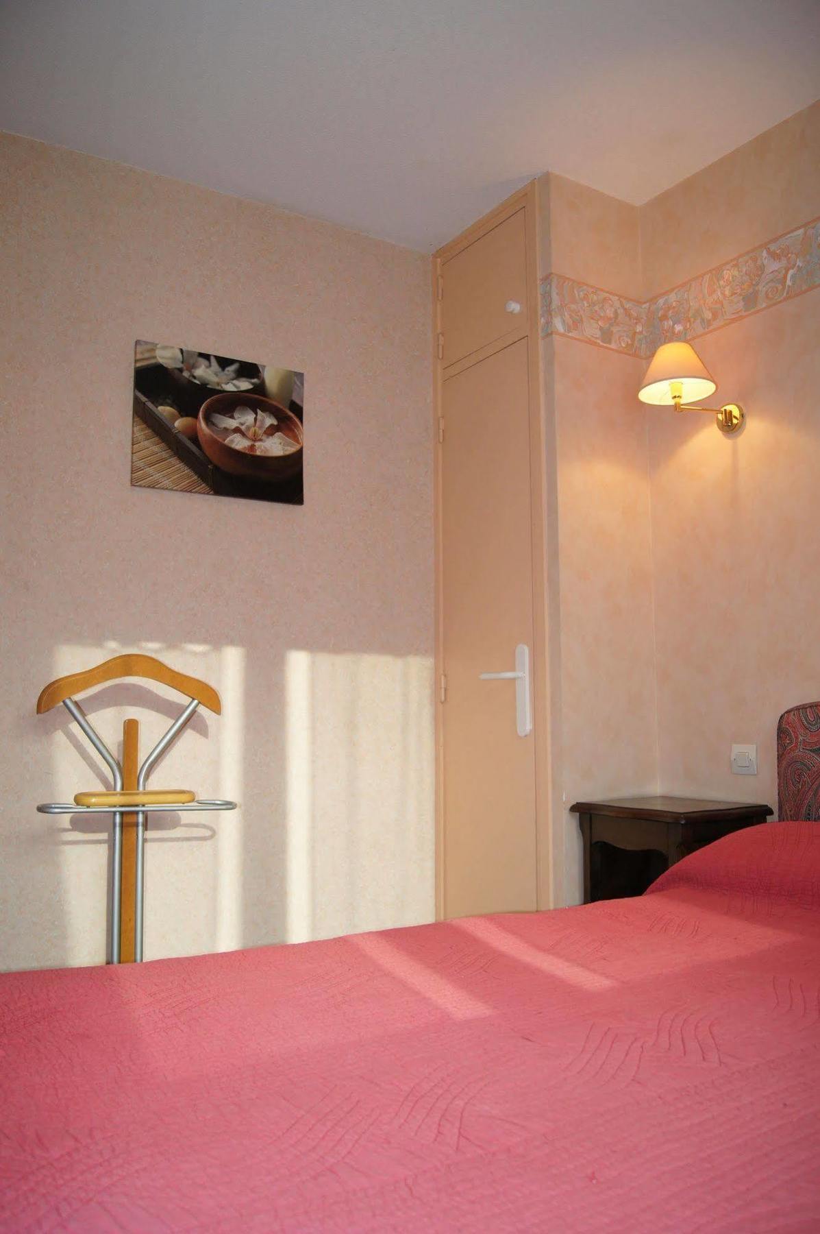 Le Puy-en-Velay Relais Du Val Vert מראה חיצוני תמונה