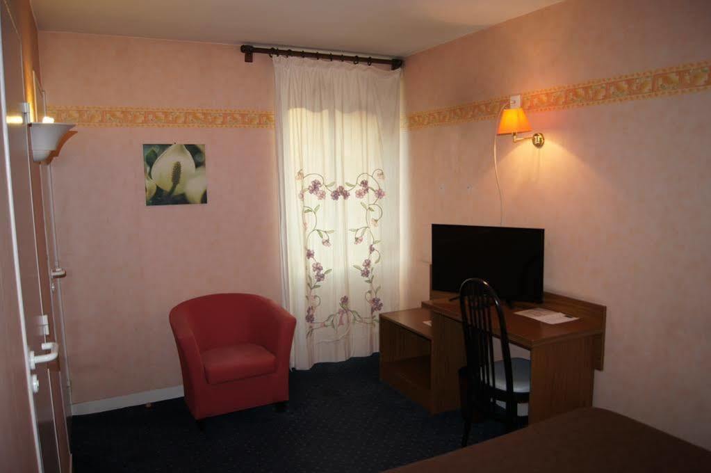 Le Puy-en-Velay Relais Du Val Vert מראה חיצוני תמונה